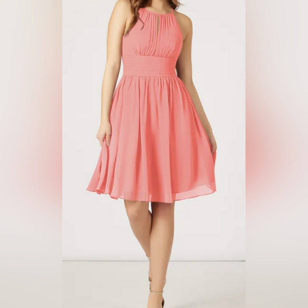 Dress - Picture 3 of 4